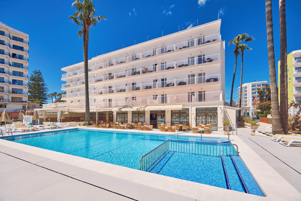 Bikini, Cala Millor ****